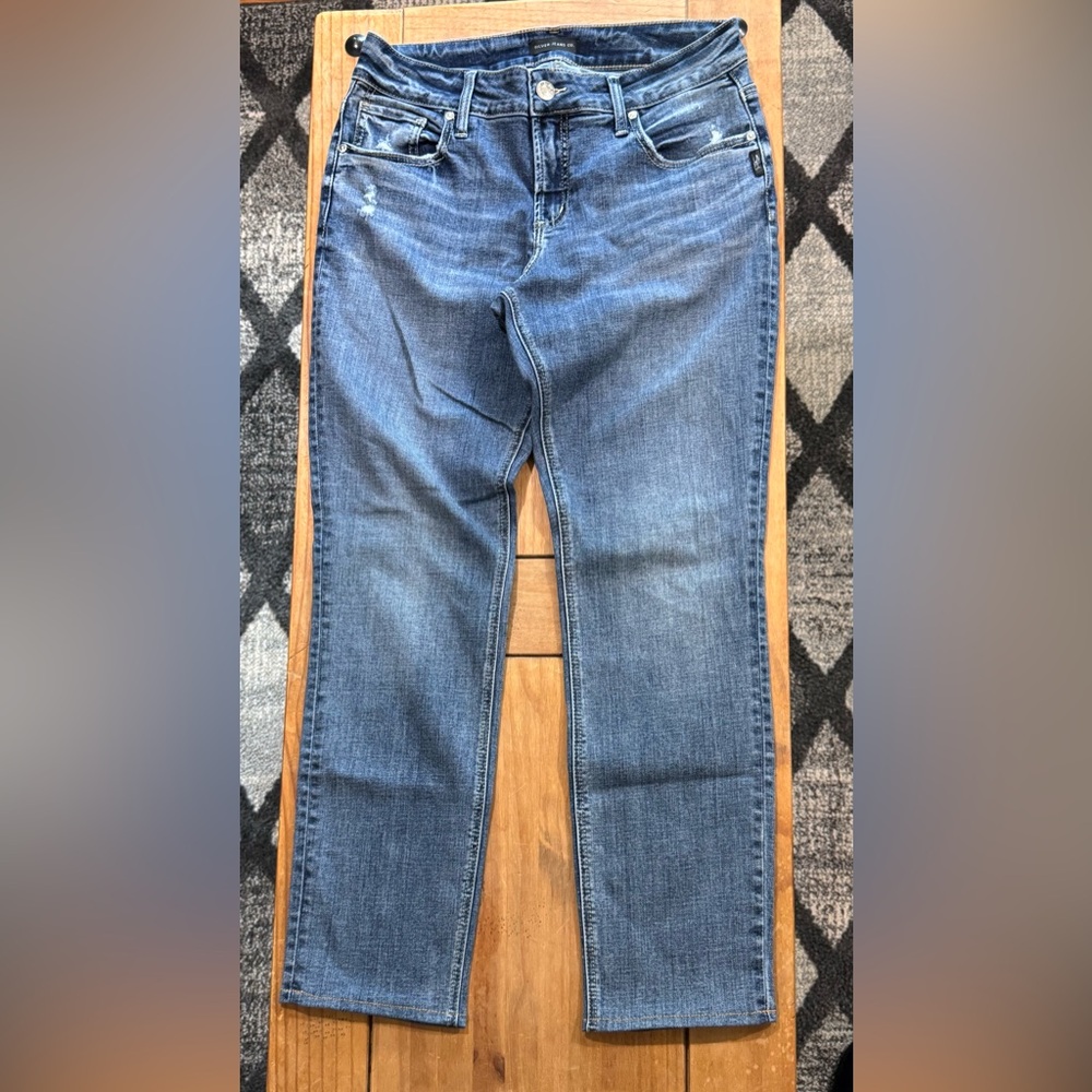 EUC - SILVER - W29/L29 - MID RISE BOYFRIEND MEDIUM WASH Jeans - BLUE